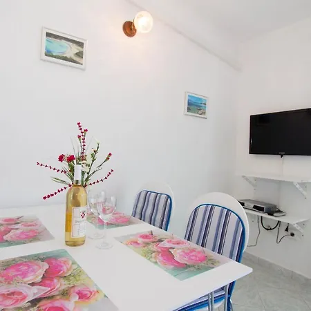 شقة Apartments More تروغير