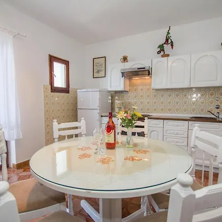 Apartments More شقة تروغير