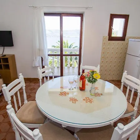 شقة Apartments More تروغير