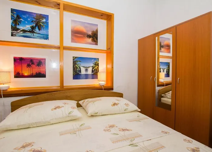 Apartments More Trogir