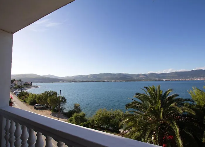 Apartments More * Trogir