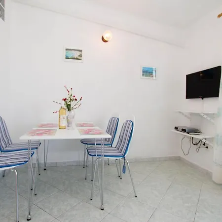 Apartments More Апартаменты