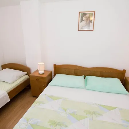 Апартаменты Apartments More Трогир