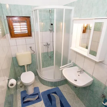 Apartments More * Трогир